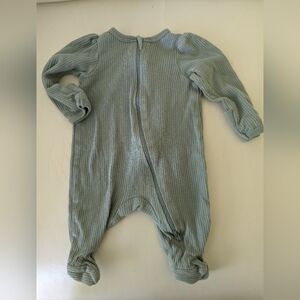 Wonder nation Green Footed Sleeper Newborn